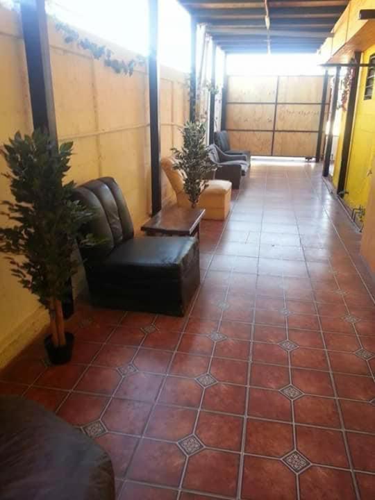 קלדרה Hostel Chango מראה חיצוני תמונה